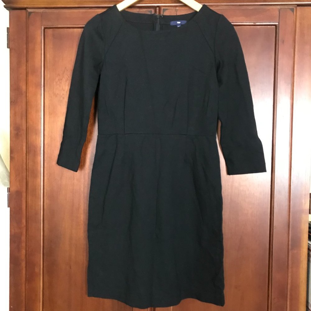 Gap Black Knit Long Sleeve Sheath Dress Size 4